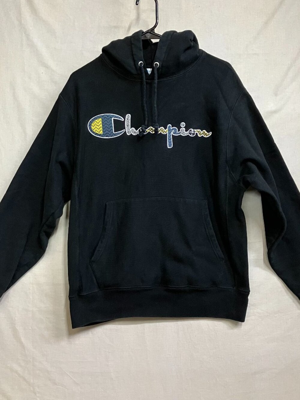Champion Reverse Weave Hoodie Men Medium Black Embroidered Logo Pullover